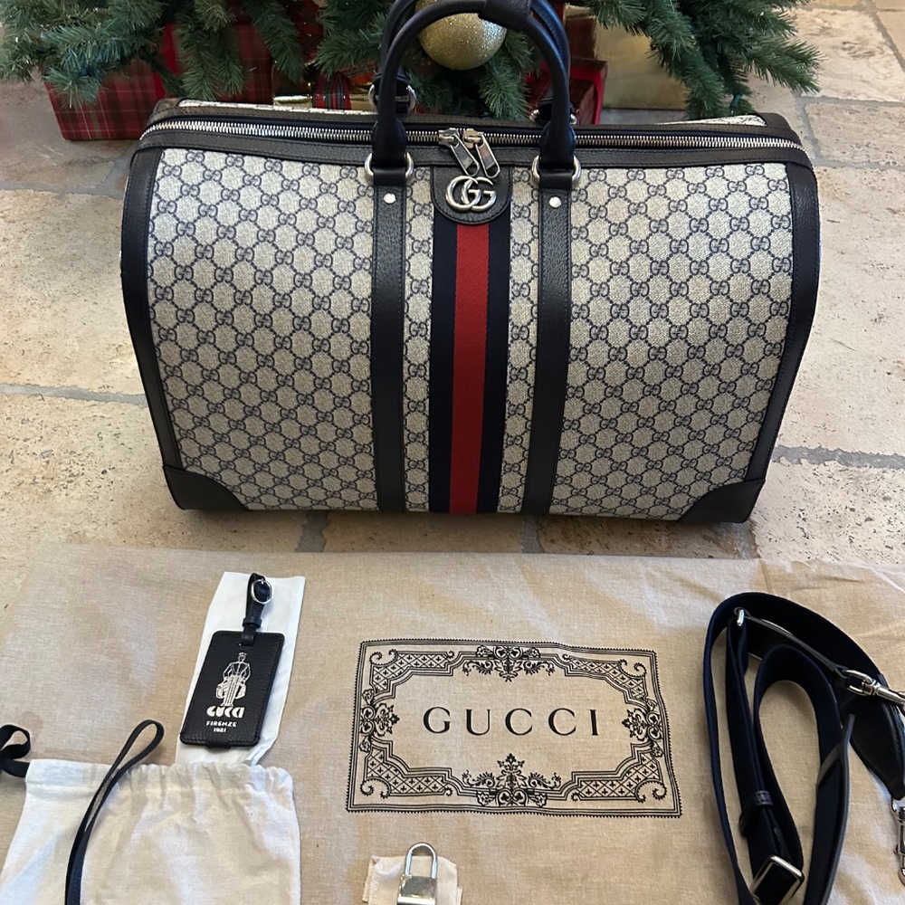 Gucci Savoy Gigi supreme large duffel bag made in Italy NWT - Picture 2 of 11